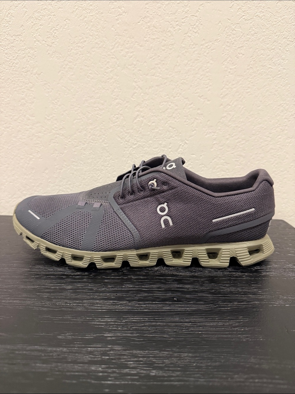 On Running Cloud 5 Men’s Size 12 - Eclipse & Grove (Grey and Green) training
